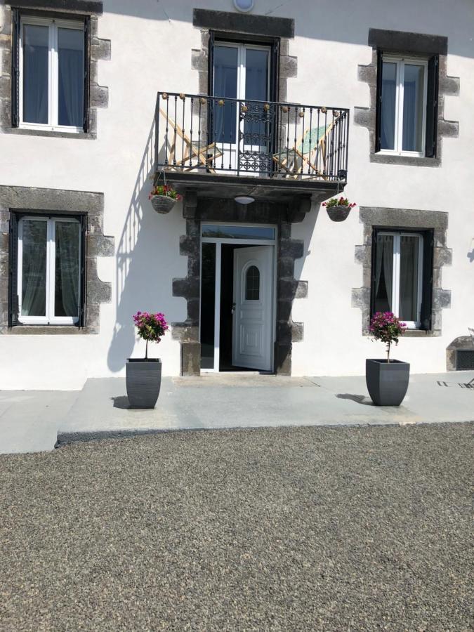 Burin Des Rosiers Appartement Olby Buitenkant foto